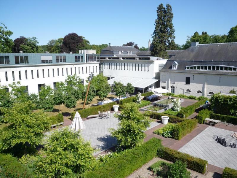 Vaeshartelt Maastricht Hotel Exterior photo