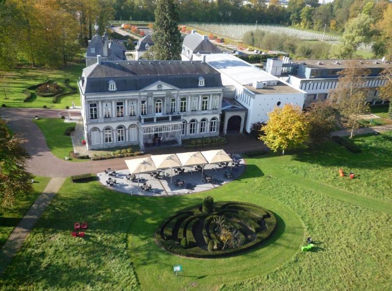 Vaeshartelt Maastricht Hotel Exterior photo